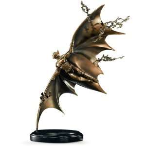  Batman Begins Gliding Sculpt Toys & Games