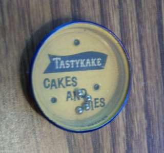 Vintage metin Tastykake cakes and pie game tin  