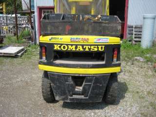 Komatsu FG40 Forklift   9000 Lb /   