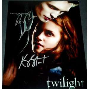  Robert Pattinson and Kristen Stewart Autographed Twilight 
