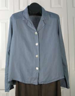 soft blazer / shirt jacket with notched laydown soft collar and 