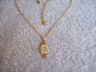  Possibly Vintage CAROLEE Crystal & Gold Tone Pendant Necklace  