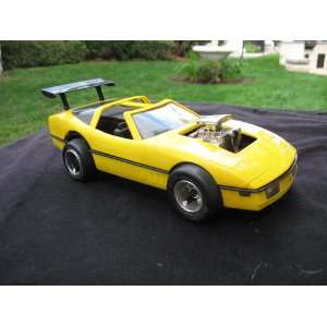  1985 Ertl Yellow Corvette (UNTESTED/SOLD AS IS) 