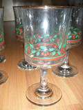 ARBYS COLLECTOR WINE GLASS, CHRISTMAS HOLLY  
