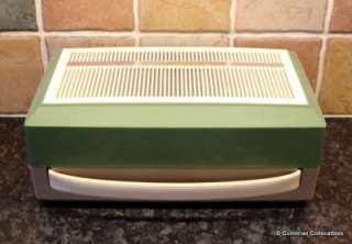Excellent Retro Stella Portable Record Player   Working Order  