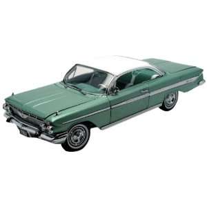   SS 409 Sport Coupe Arbor Green Poly 1/18 by Sunstar 2105: Toys & Games