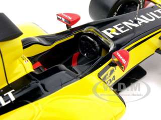 RENAULT F1 TEAM SHOWCAR R30 2010 1:18  