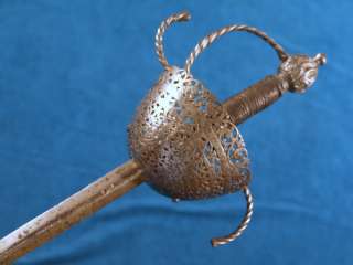   17th C. Spanish Italian Chiseled Cuphilt Rapier Sword Estoc Dagger