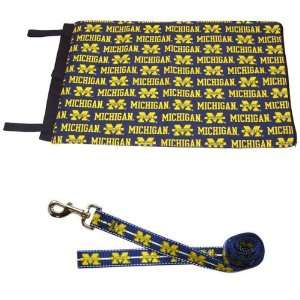  Michigan Wolverines Roll Up Bed & Dog Lead: Pet Supplies