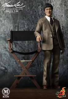 Hot Toys Bruce Lee In Suit Ver. Collectible Figure  