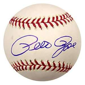  Pete Rose Autographed / Signed Baseball: Everything Else