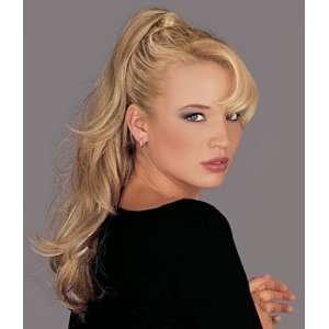  QUICKCLIP3 WAVY Synthetic Wig by Revlon (Clearance 
