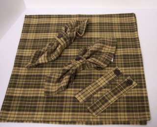 Victorian Heart 4 Cloth Napkins and Rings Pine Cone  