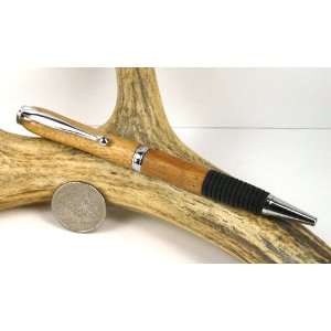  Limba Comfort Pen With a Chrome Finish
