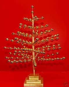 SMALL GOLD BERRY CHRISTMAS TREE 15  
