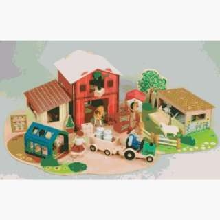  Maxim Wooden Farmyard / Funyard Fun Playset   52071 Toys 