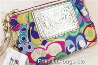   Pop C Signature Legacy Multicolor Case Wristlet Wallet 43951  