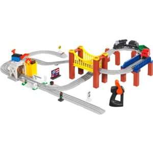  Lionel Little Lines Train Playset Case Of 2: Toys & Games