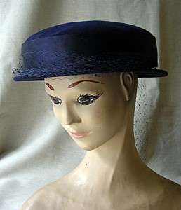 Vintage Ladies LESLIE JAMES TAM HAT w Box BULLOCKS #04  