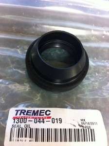 TREMEC GM/FORD T 5, REAR TAILHOUSING SEAL 1300 044 019  