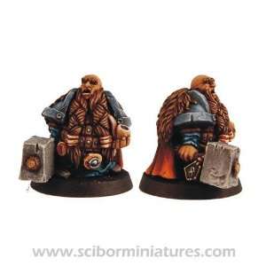  28mm Fantasy Miniatures: Dwarf With Pipe: Toys & Games