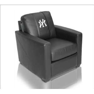  MLB X Zipit Leather Club Chair