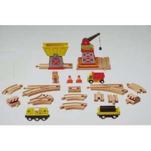  Circo Wood Train Construction Set: Toys & Games
