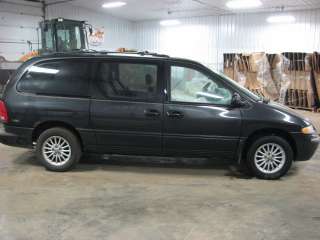   came from this vehicle: 1999 CHRYSLER TOWN & COUNTRY Stock # UM3249