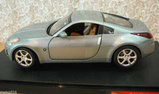 Nissan 350 Z Silver Car 100% Hot Wheels Die Cast 1:18 Scale Mint in 