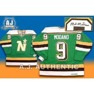 Mike Modano Signed Jersey   Minnesota North   Autographed NHL Jerseys