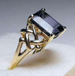   20cts EMERALD CUT CEYLON SAPPHIRE SOLID YELLOW GOLD RING  