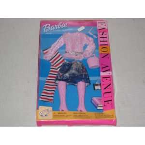  Mattel Barbie Fashion Avenue Clothes  Urban Barbie Toys & Games