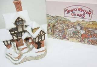  WINTER COTTAGES CHRISTMAS 1987 EBENEZER SCROOGES COUNTING HOUSE SIGNED