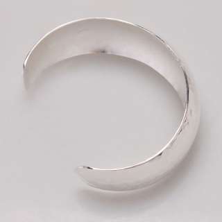   color silver package includes 1 x unique desin bangle bracelet
